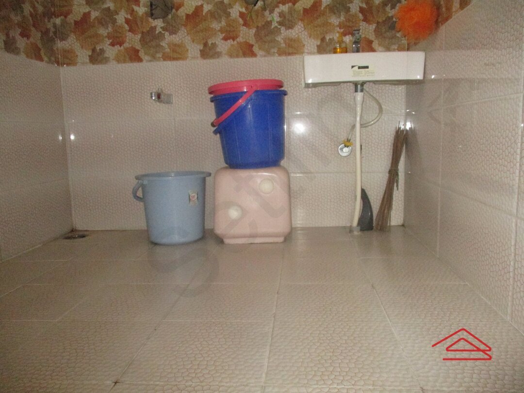 Sub Unit : bathrooms 4