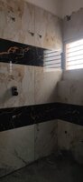 Sub Unit : bathrooms 2