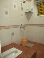 Sub Unit : bathrooms 1