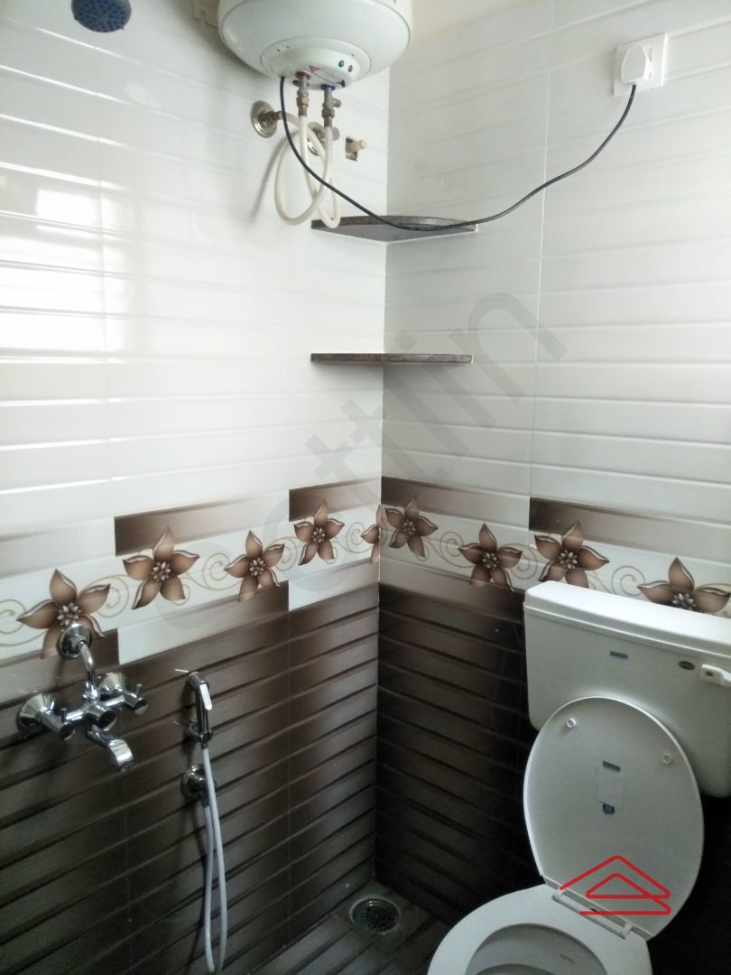 Sub Unit : Bathroom 2