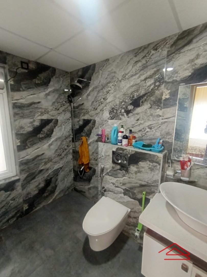 Bathroom 4