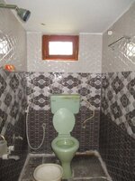 Sub Unit : bathrooms 1