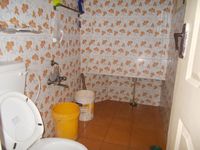 Sub Unit : Bathroom 2