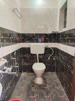 Sub Unit : bathrooms 3