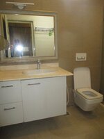 Sub Unit : bathrooms 2