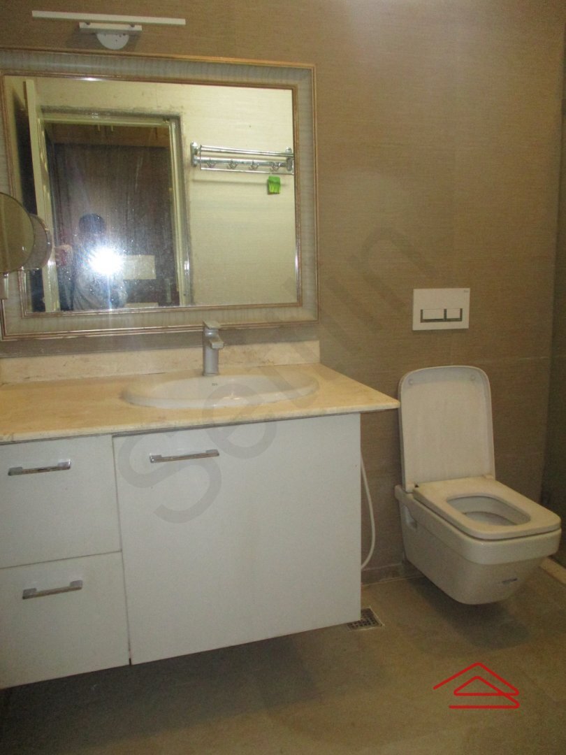 Sub Unit : bathrooms 2