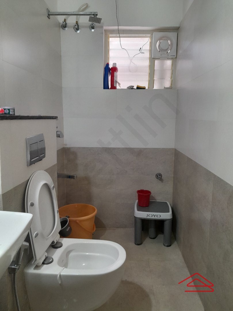 bathrooms 4
