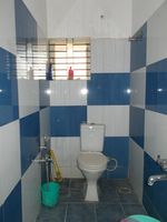 Sub Unit : Bathroom 1