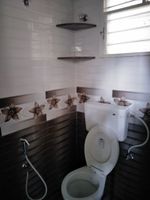 Sub Unit : Bathroom 1