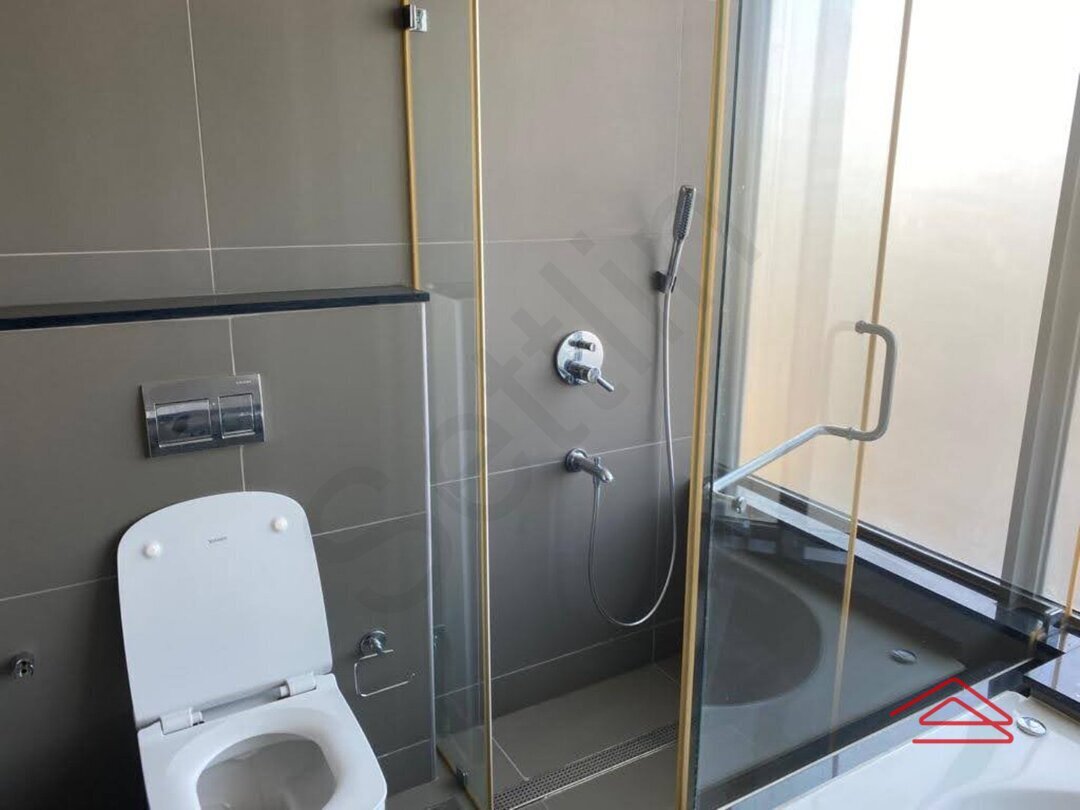 Bathroom 4