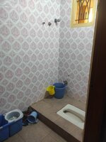 Sub Unit : bathrooms 2