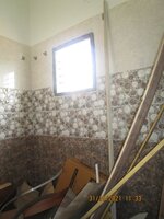 Sub Unit : bathrooms 1