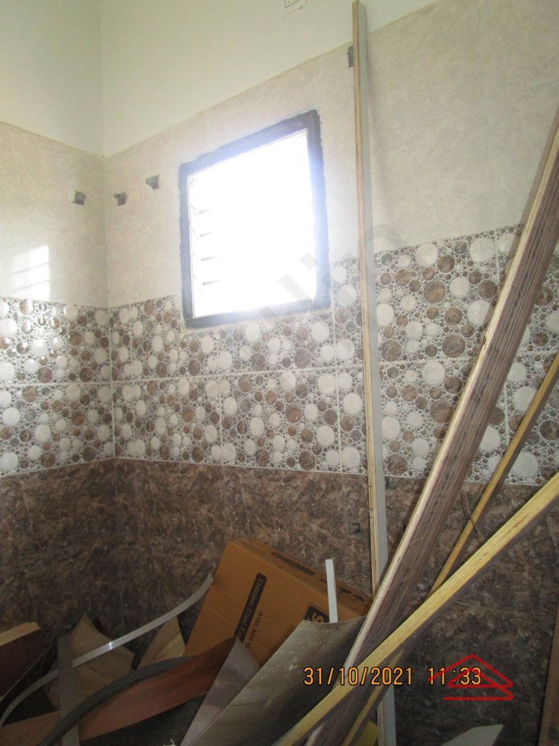 Sub Unit : bathrooms 1