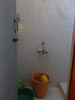 Sub Unit : bathrooms 1