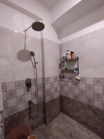 Sub Unit : bathrooms 1