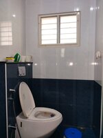 Sub Unit : bathrooms 2