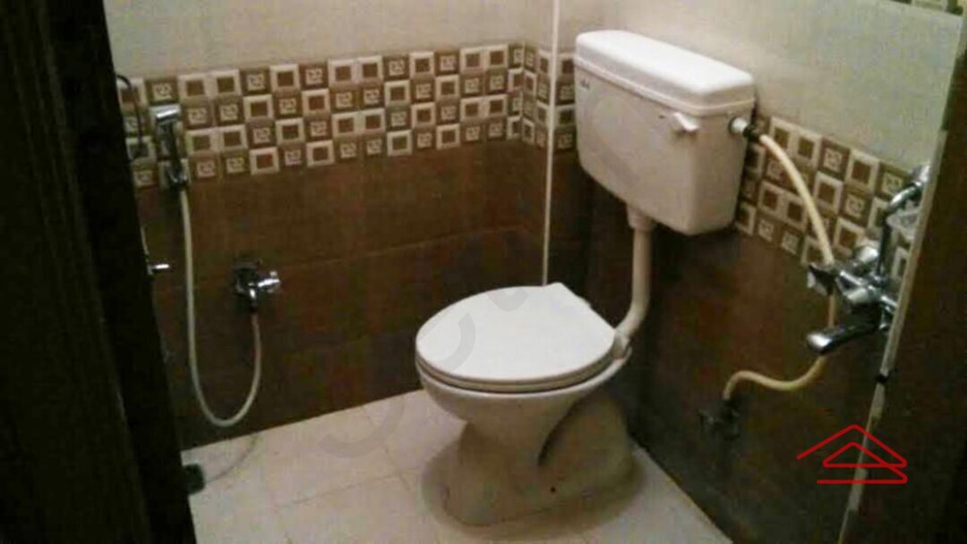 Sub Unit : bathrooms 4
