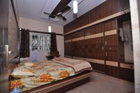 Sub Unit : bedrooms 1