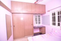 Sub Unit : bedrooms 3