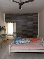 Sub Unit : bedrooms 1