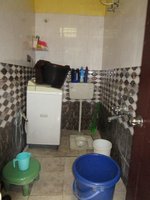 Sub Unit : bathrooms 1