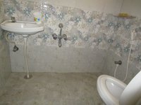 Sub Unit : bathrooms 3
