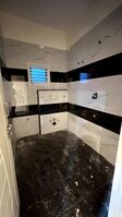 Sub Unit : bathrooms 2