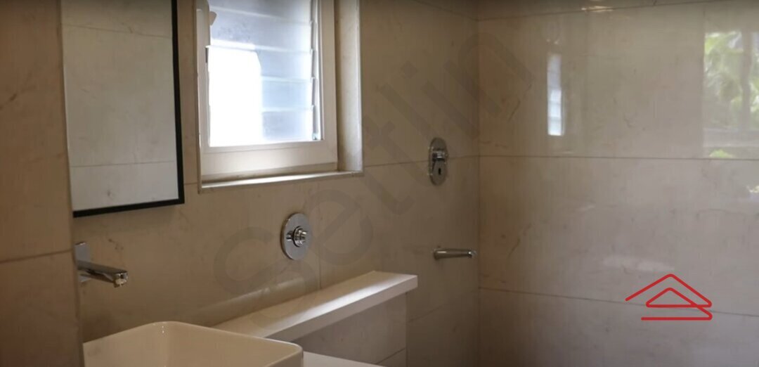 Bathroom 4