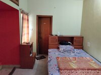 bedrooms 2