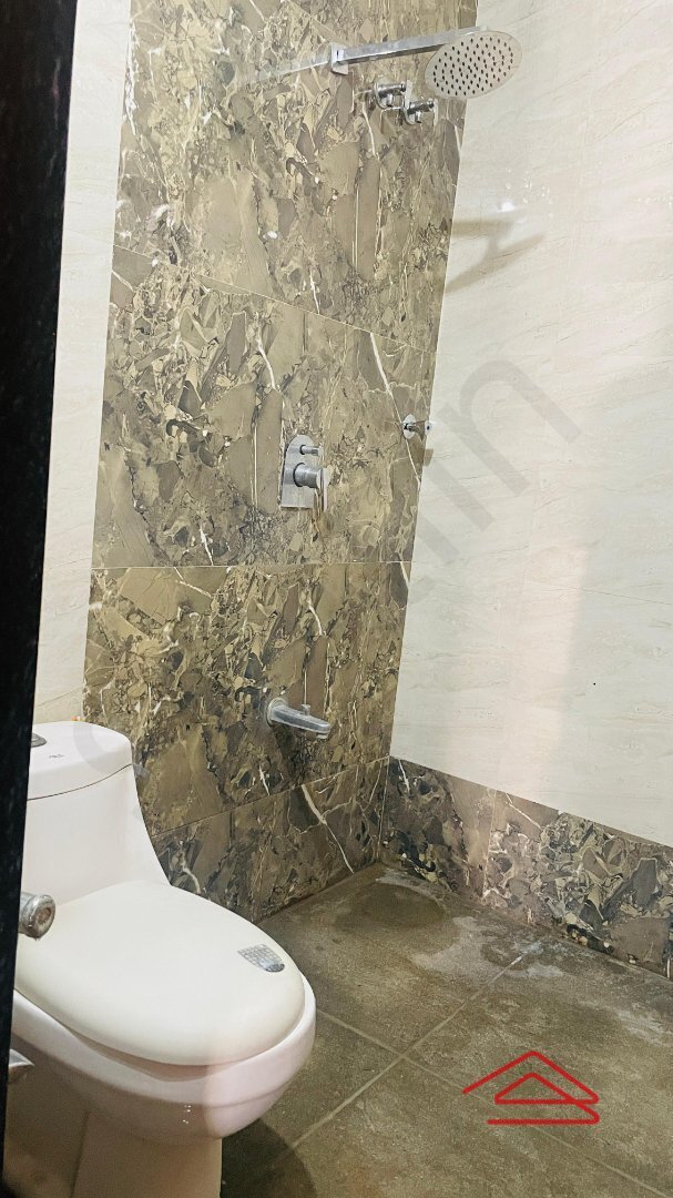 Sub Unit : bathrooms 2