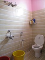 Sub Unit : bathrooms 1