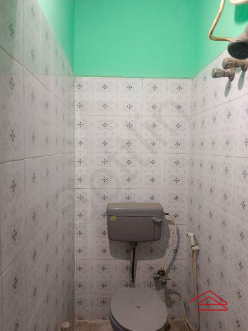 Sub Unit : bathrooms 2