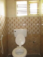 Sub Unit : bathrooms 2