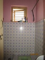 Sub Unit : bathrooms 1