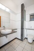 Bathroom 4