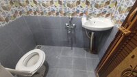Sub Unit : bathrooms 2
