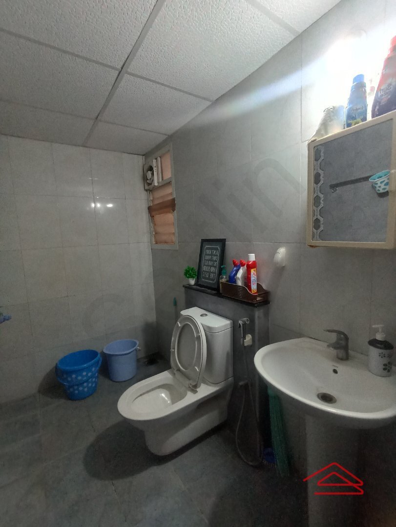 Bathroom 2
