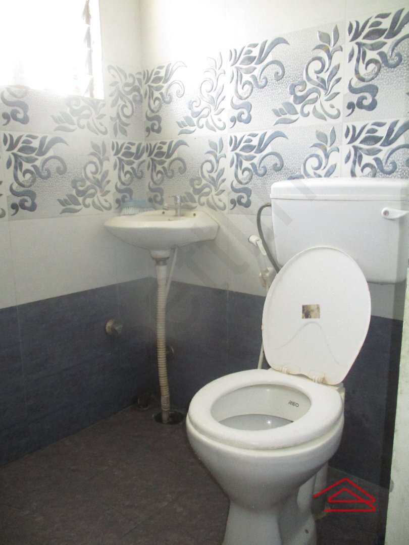 Sub Unit : bathrooms 2