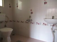 Sub Unit : bathrooms 2