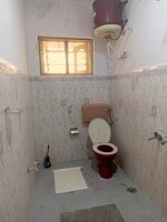 Sub Unit : bathrooms 2