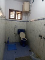 Sub Unit : bathrooms 1