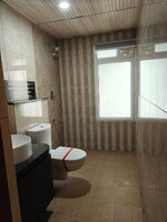 Servant Bathroom 1