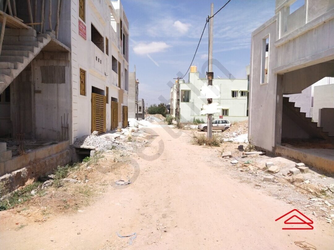 Unit:  Approach Road