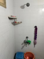 Sub Unit : bathrooms 3