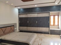 bedrooms 2