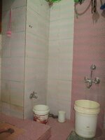Sub Unit : bathrooms 1