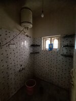 Sub Unit : bathrooms 1