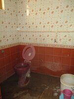 Sub Unit : bathrooms 1