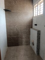 Sub Unit : bathrooms 3