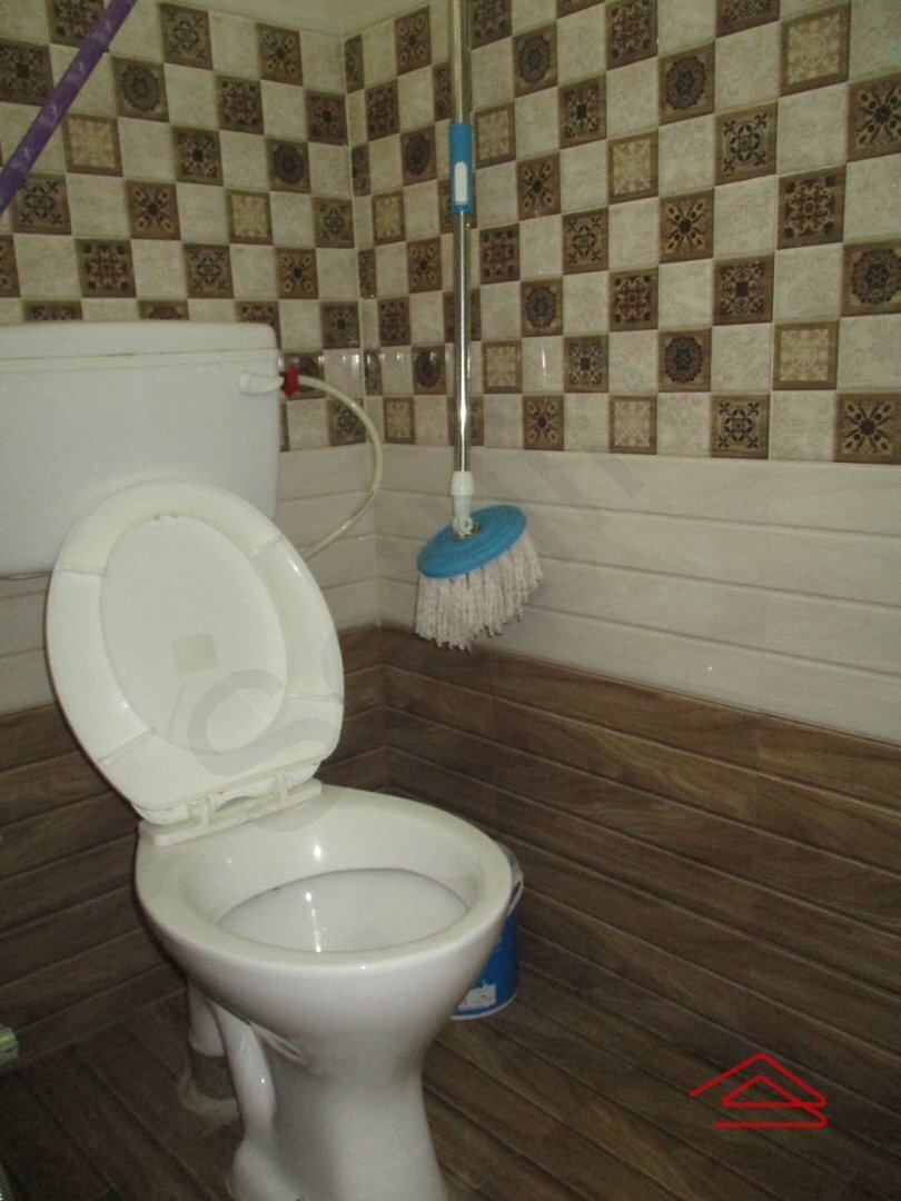 Sub Unit : bathrooms 2